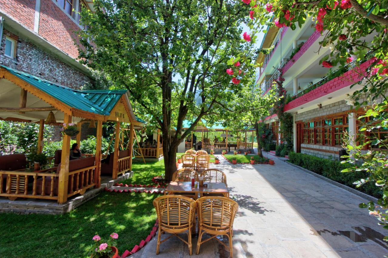 Hide-In Old Manali Hotel Exterior photo