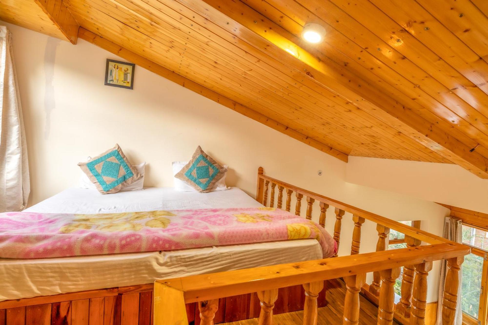 Hide-In Old Manali Hotel Exterior photo