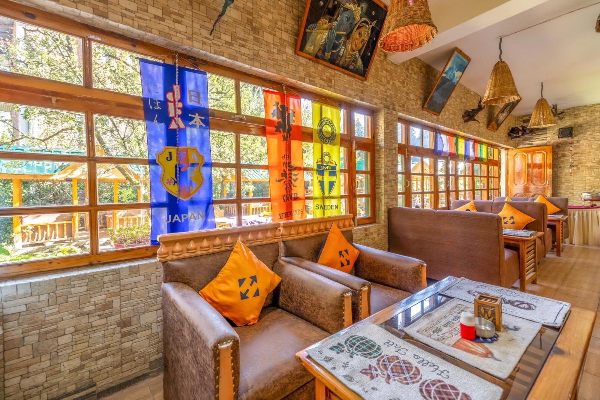 Hide-In Old Manali Hotel Exterior photo